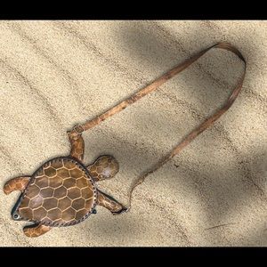 Turtle Shape Handcrafted Brown Leather Shoulder Bag made in Brazilian